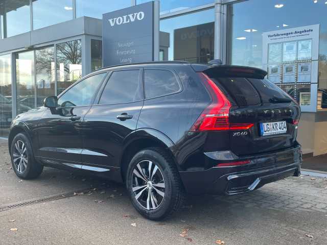 Volvo  B4 Plus Dark+Pano+H&K+Android